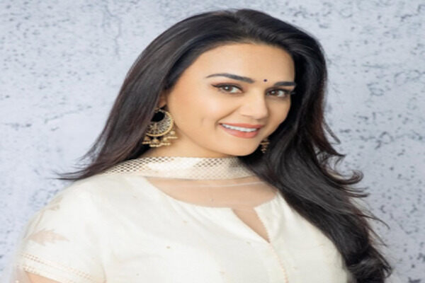 Preity Zinta Hits Back at Kerala Congress